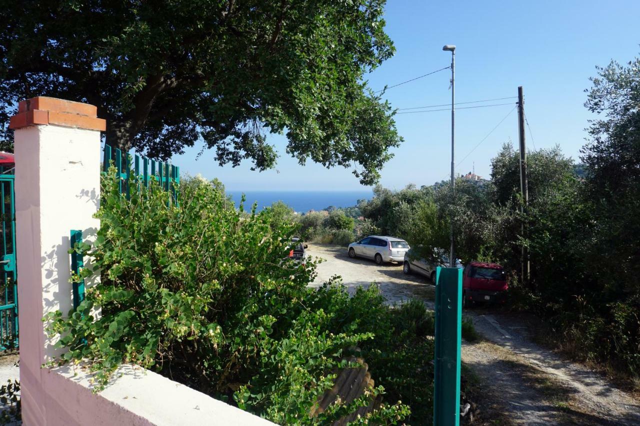 Villa La Quercia Imperia Exterior foto